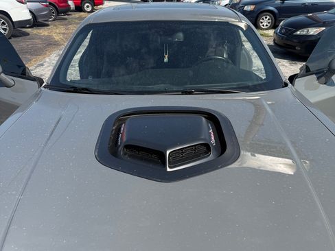 Used 2017 Dodge Challenger R/T Scat Pack RWD image 4
