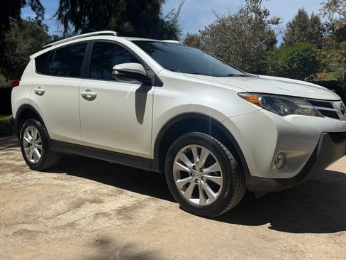 Used 2013 Toyota RAV4 Limited FWD image 5