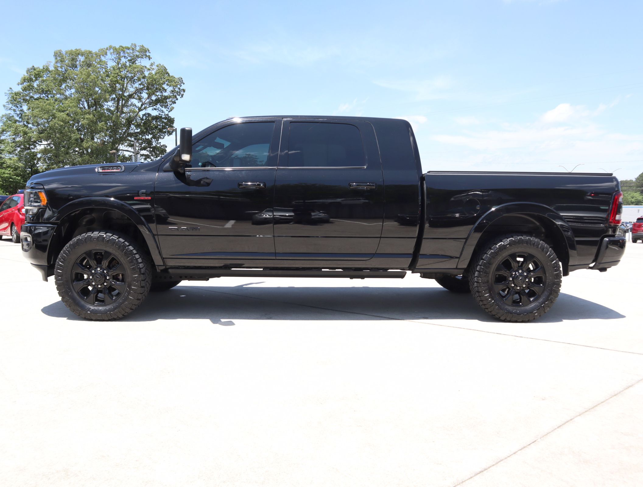 Used 2021 RAM 2500 Limited AWD/4WD image 9