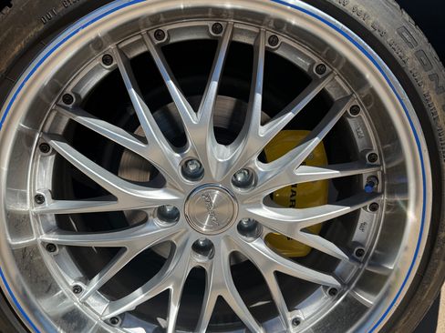 Used 2005 Chrysler Crossfire Limited image 16