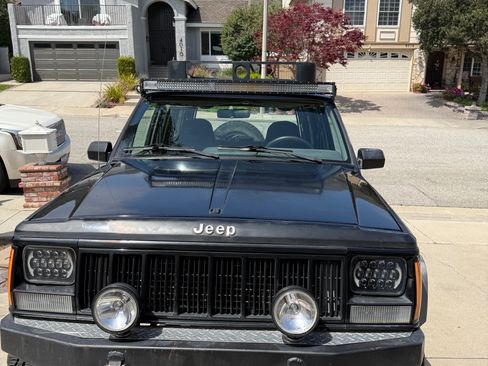 Used 1995 Jeep Cherokee Country image 8