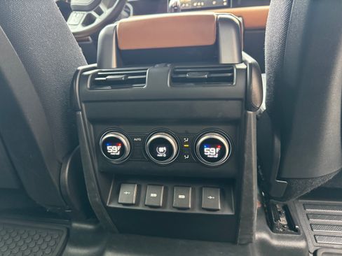 Used 2020 Land Rover Defender 110 X AWD/4WD image 12