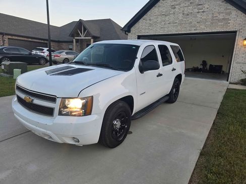 Used 2013 Chevrolet Tahoe 2WD image 4