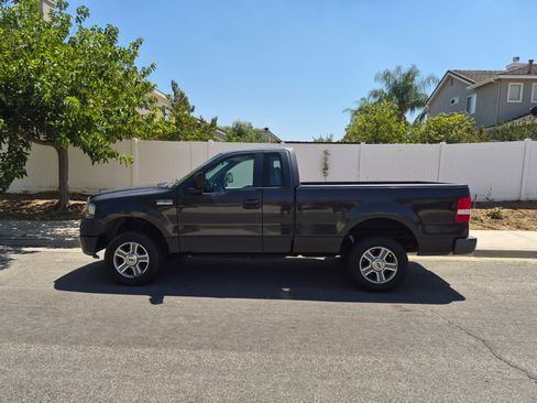 Used 2005 Ford F150 XL RWD image 2