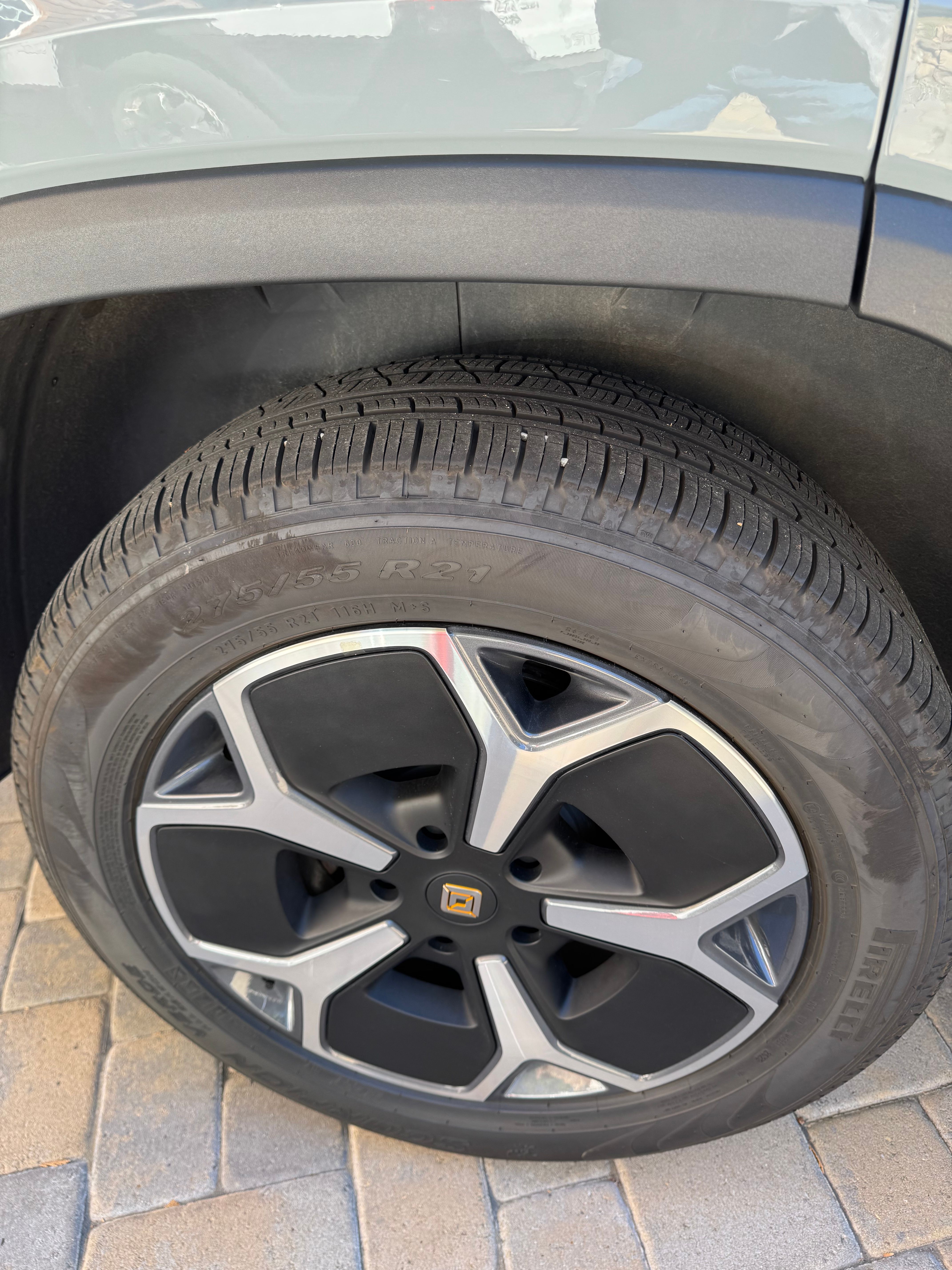 Used 2023 Rivian R1S Adventure Quad AWD/4WD image 16