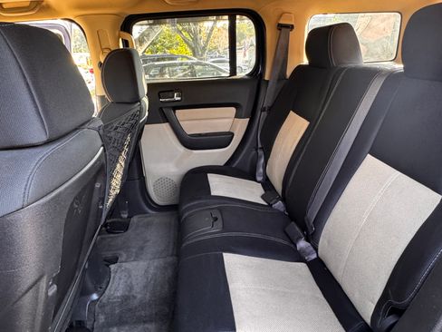 Used 2007 HUMMER H3 image 17