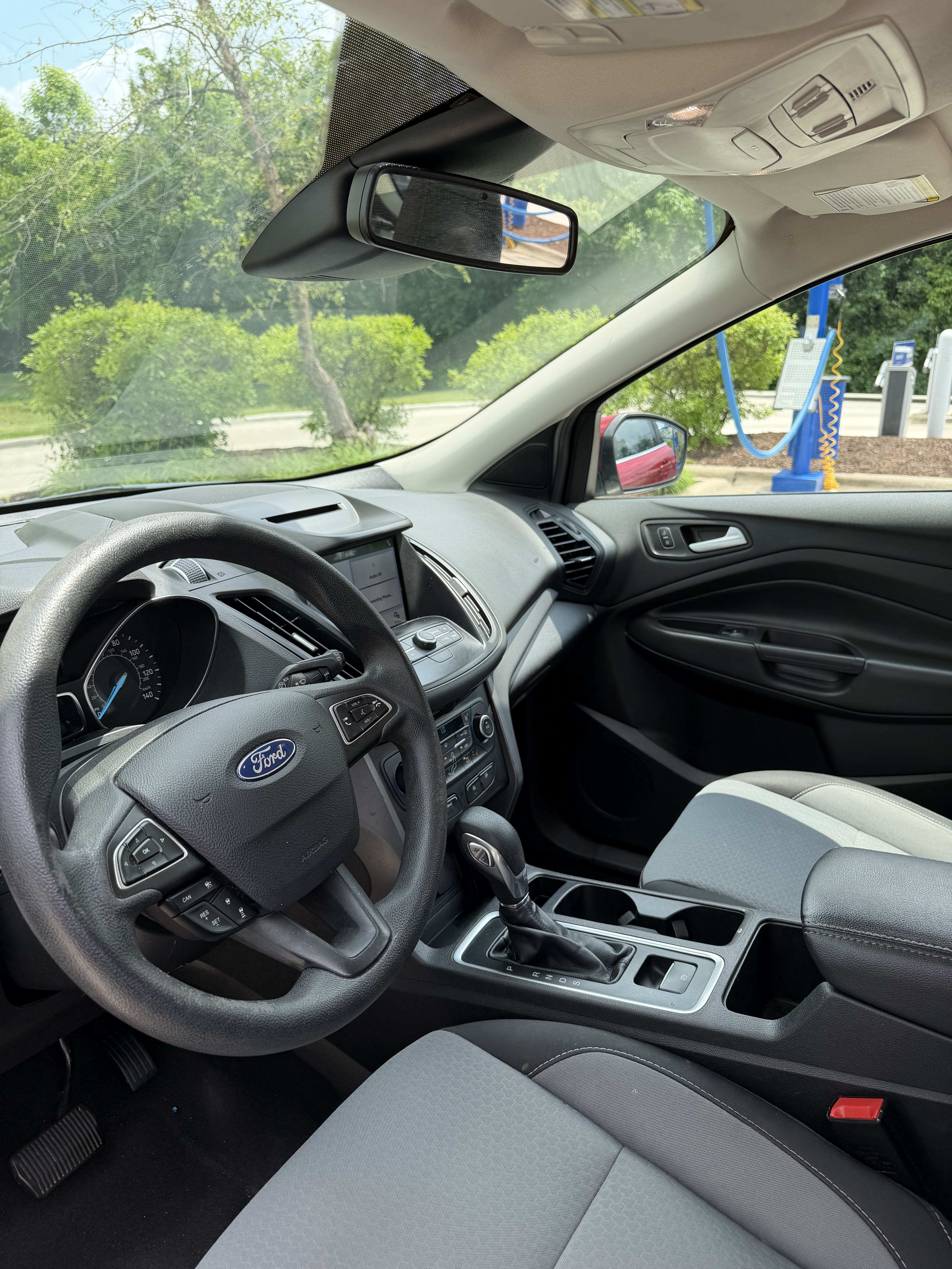 Used 2018 Ford Escape SE w/ Ford Safe & Smart Package AWD/4WD image 8