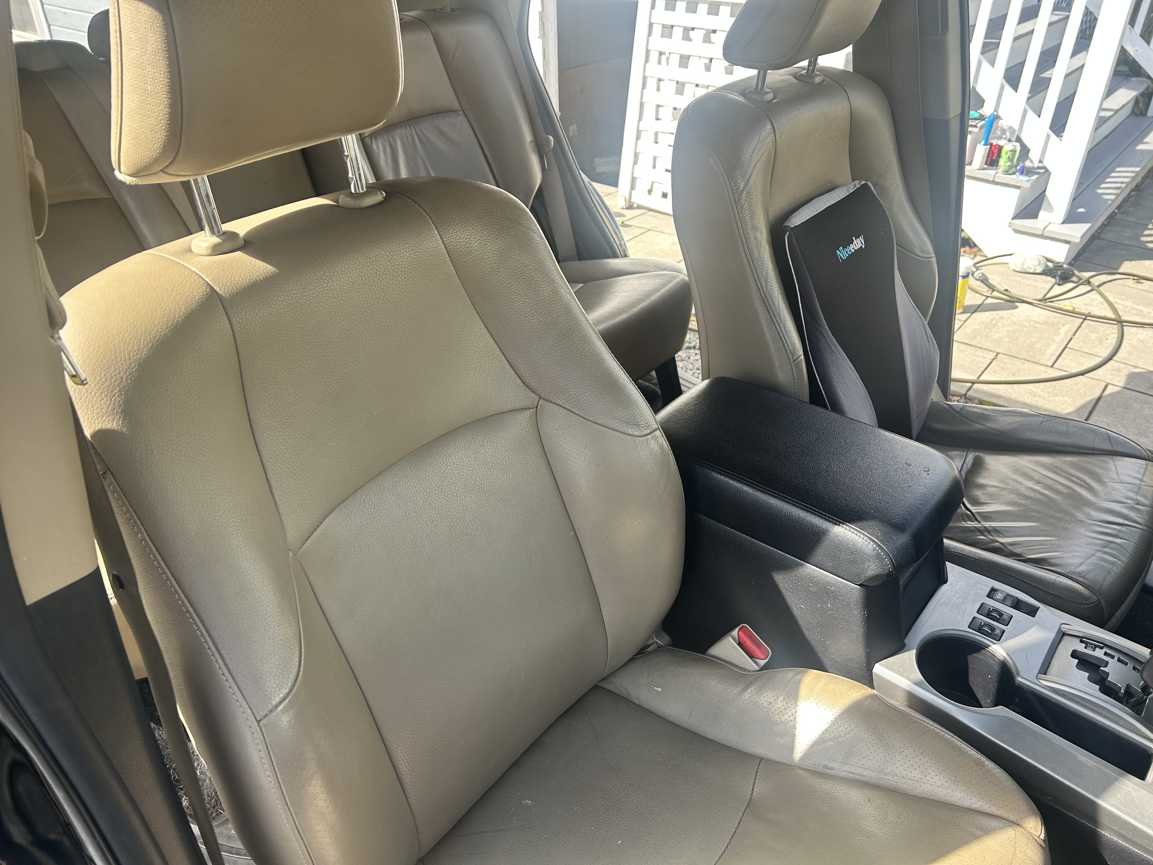 Used 2012 Toyota 4Runner Limited AWD/4WD image 18