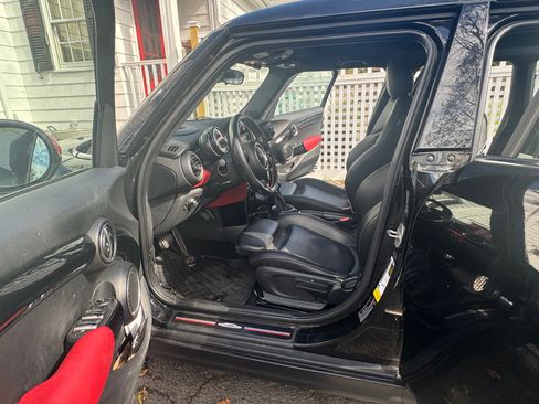 Used 2015 MINI Cooper S image 6