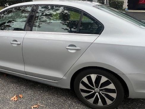 Used 2016 Volkswagen Jetta SEL Premium image 1