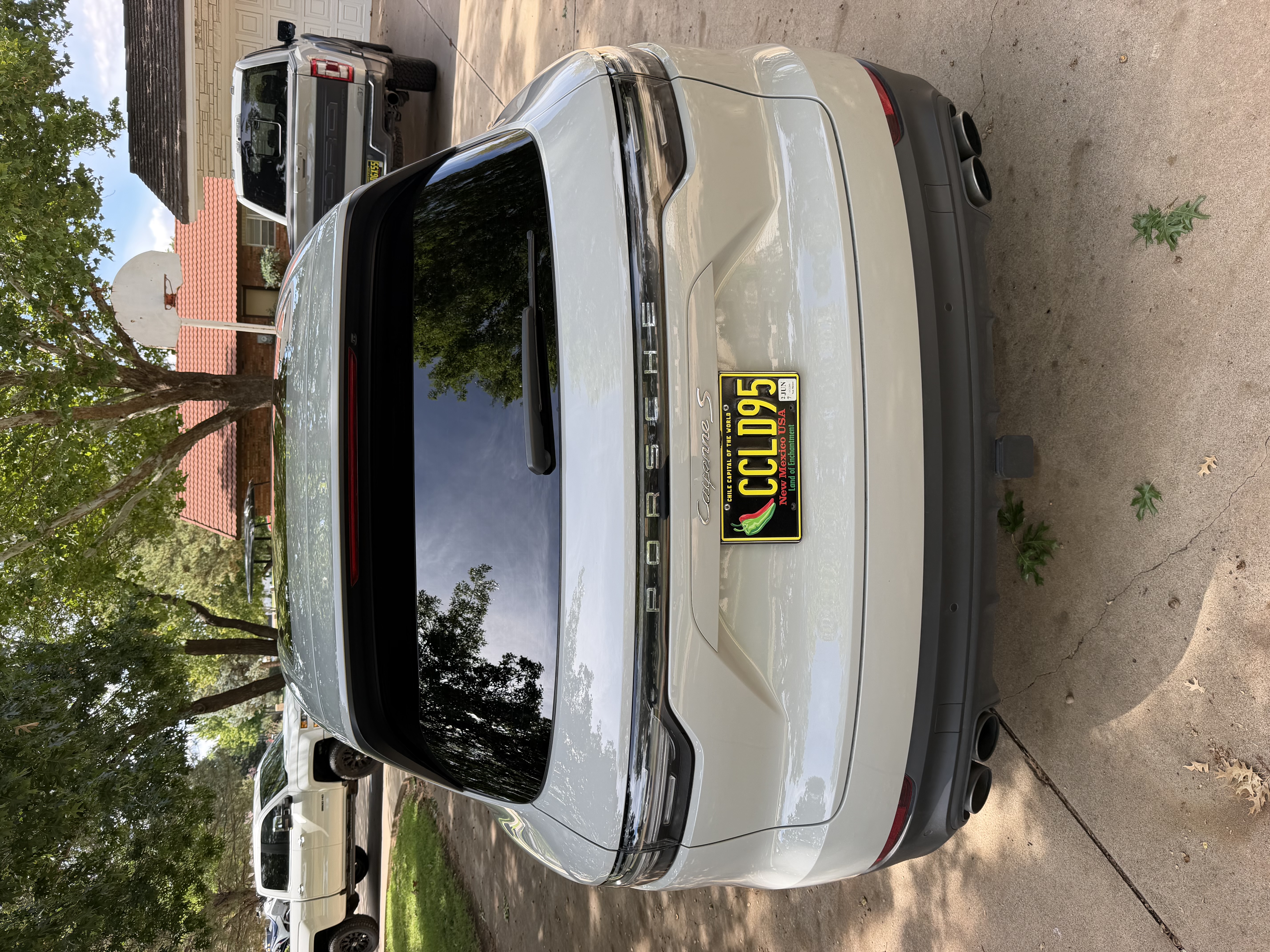 Used 2022 Porsche Cayenne S Platinum AWD/4WD image 10
