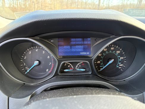 Used 2014 Ford Focus SE image 2