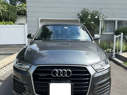 Used 2018 Audi Q3 2.0T Premium AWD/4WD image 2