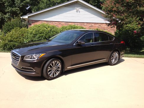 Used 2015 Hyundai Genesis 3.8 w/ Option Group 03 RWD image 2