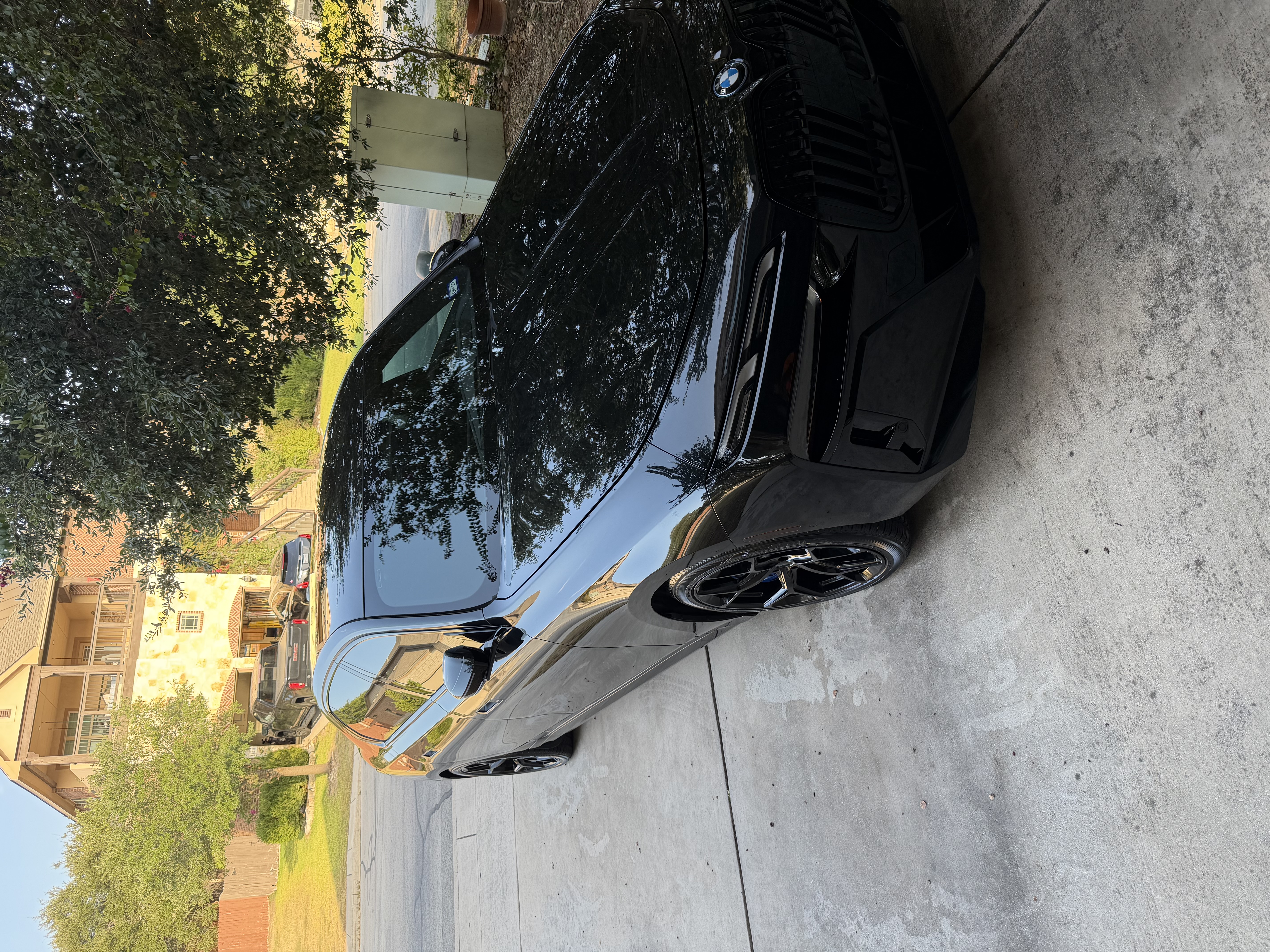 Used 2023 BMW i7 xDrive60 AWD/4WD image 5