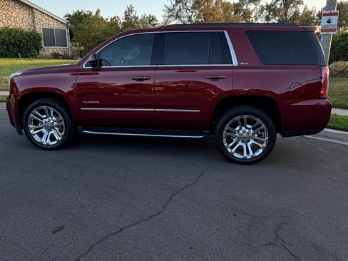 Used 2018 GMC Yukon SLT w/ Premium Edition RWD image 4