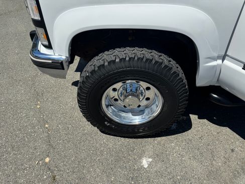 Used 1992 Chevrolet Silverado 3500 4x4 Extended Cab image 11