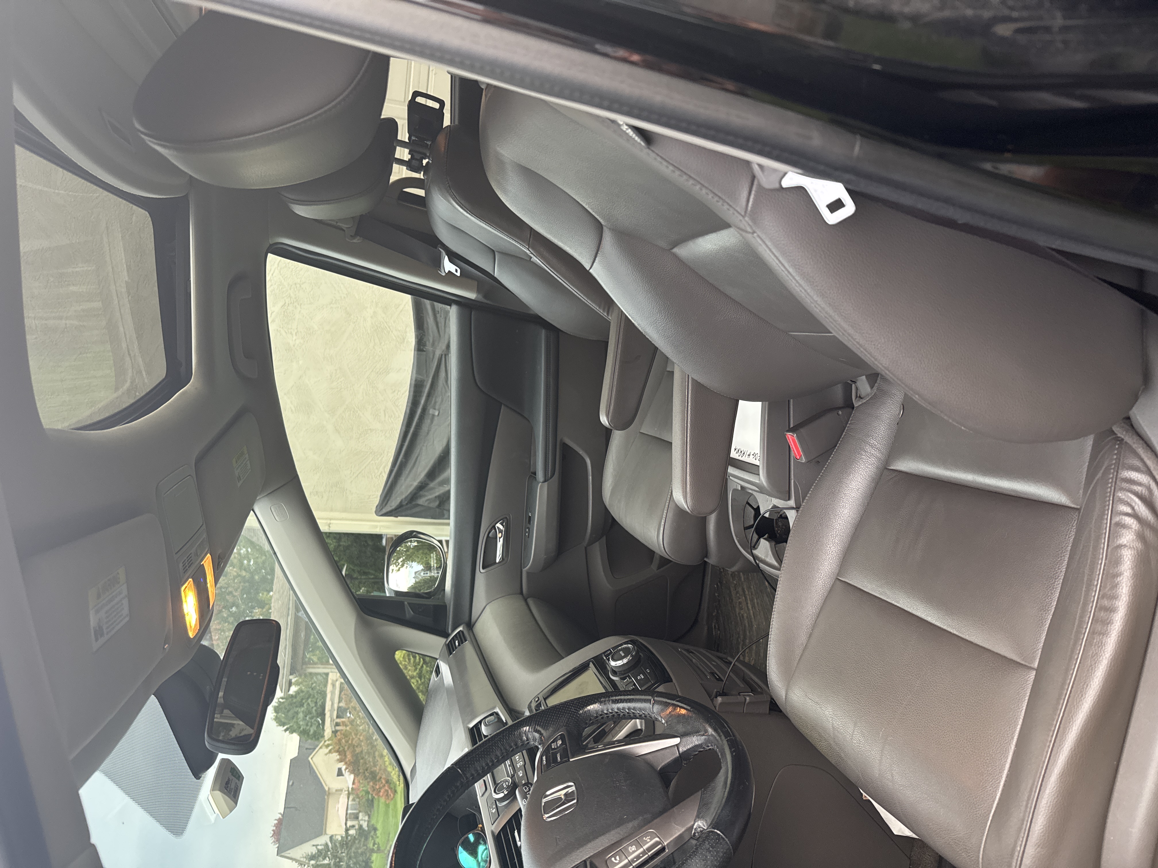 Used 2015 Honda Odyssey Touring Elite image 6