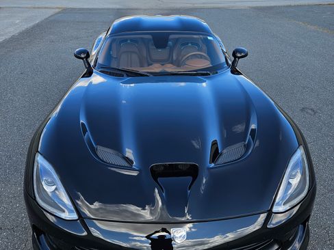 Used 2014 SRT Viper GTS w/ GTS Laguna Interior Package image 16