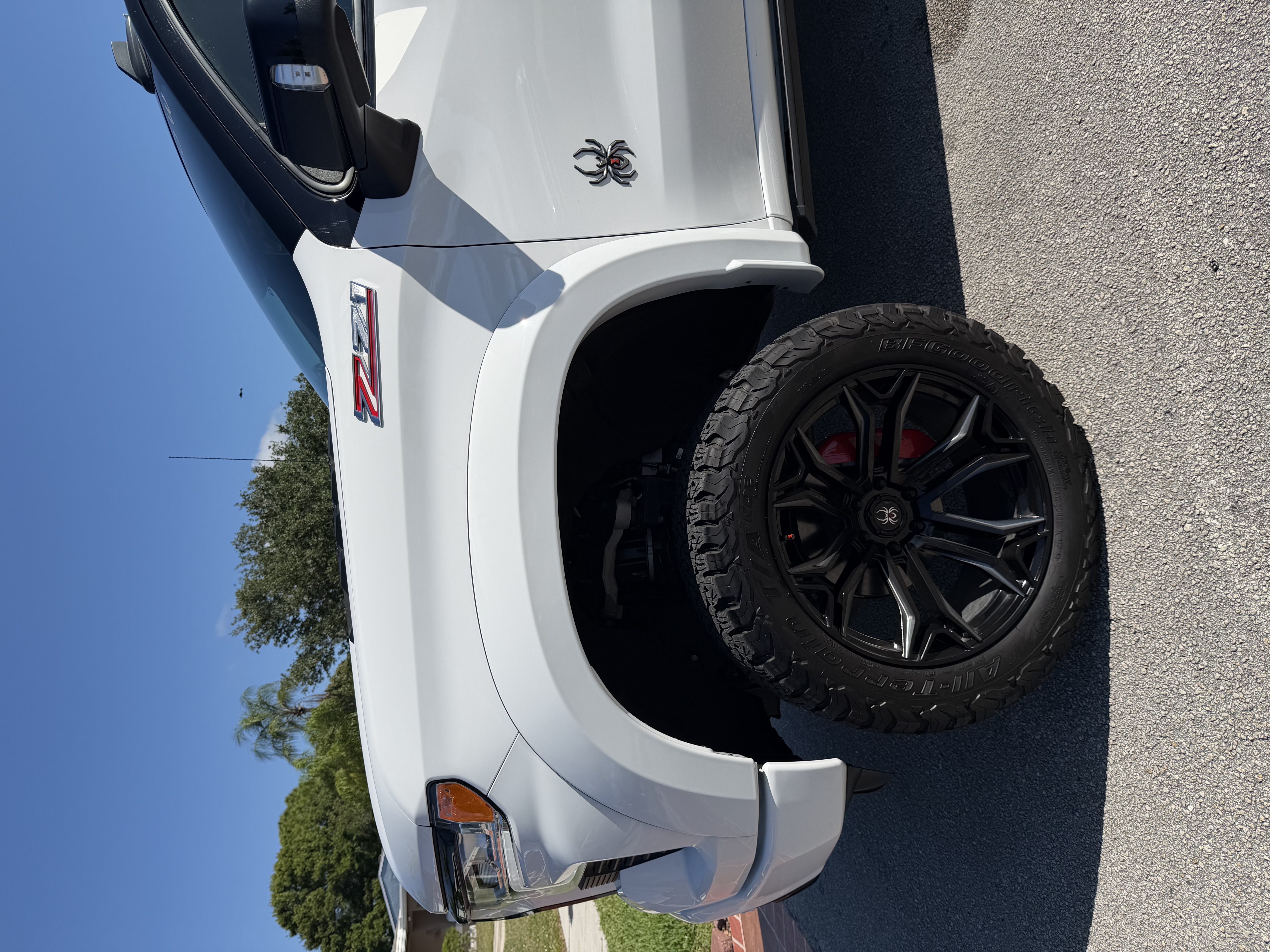 Used 2025 Chevrolet Silverado 1500 RST AWD/4WD image 6