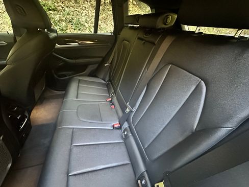 Used 2018 BMW X3 M40i image 18