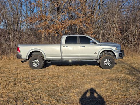 Used 2015 RAM 3500 Laramie w/ Protection Group image 2