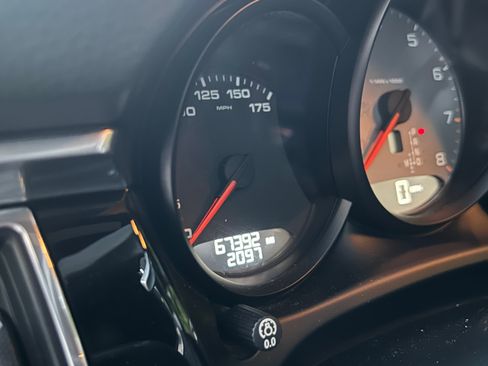 Used 2015 Porsche Macan S image 9