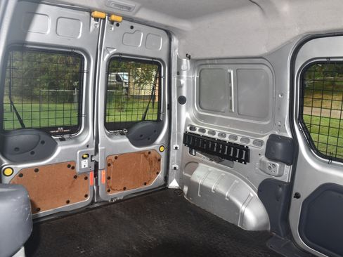Used 2010 Ford Transit Connect XLT FWD image 14
