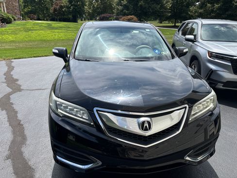 Used 2017 Acura RDX AWD image 2