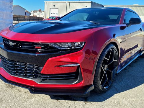 Used 2022 Chevrolet Camaro SS image 9
