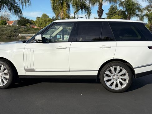 Used 2015 Land Rover Range Rover Supercharged image 2