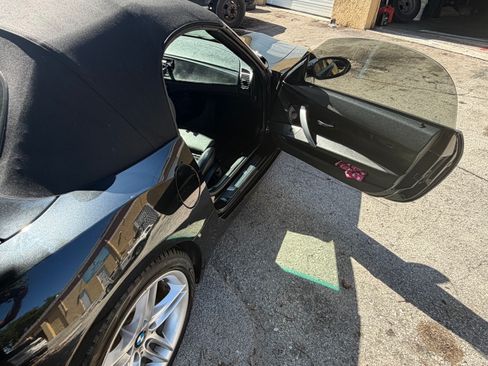 Used 2006 BMW M Roadster image 21