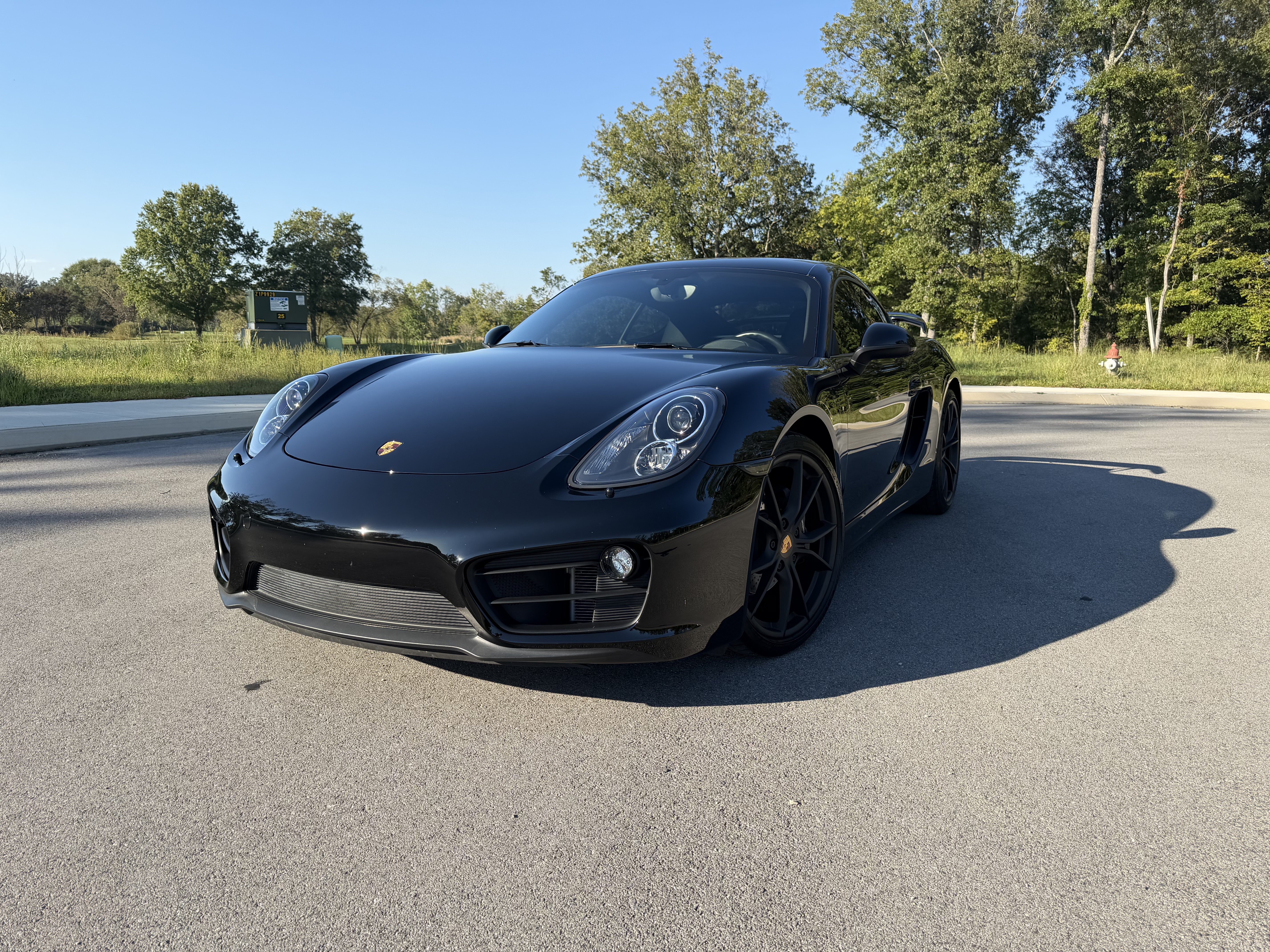 Used 2016 Porsche Cayman RWD image 1