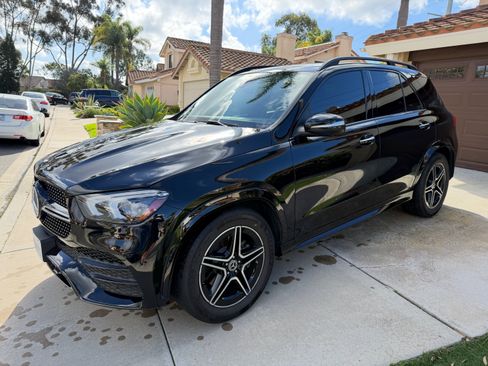 Used 2020 Mercedes-Benz GLE 350 4MATIC image 4