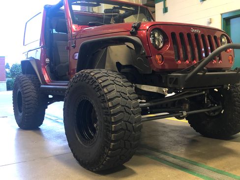 Used 2012 Jeep Wrangler Rubicon w/ Dual Top Group image 8