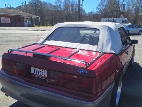 Used 1993 Ford Mustang GT image 4