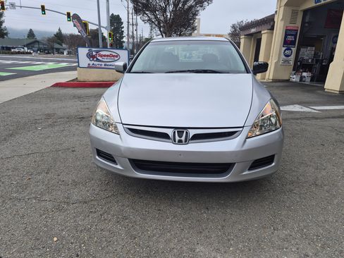 Used 2007 Honda Accord SE image 1