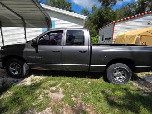 Used 2004 Dodge Ram 1500 Truck SLT RWD image 4