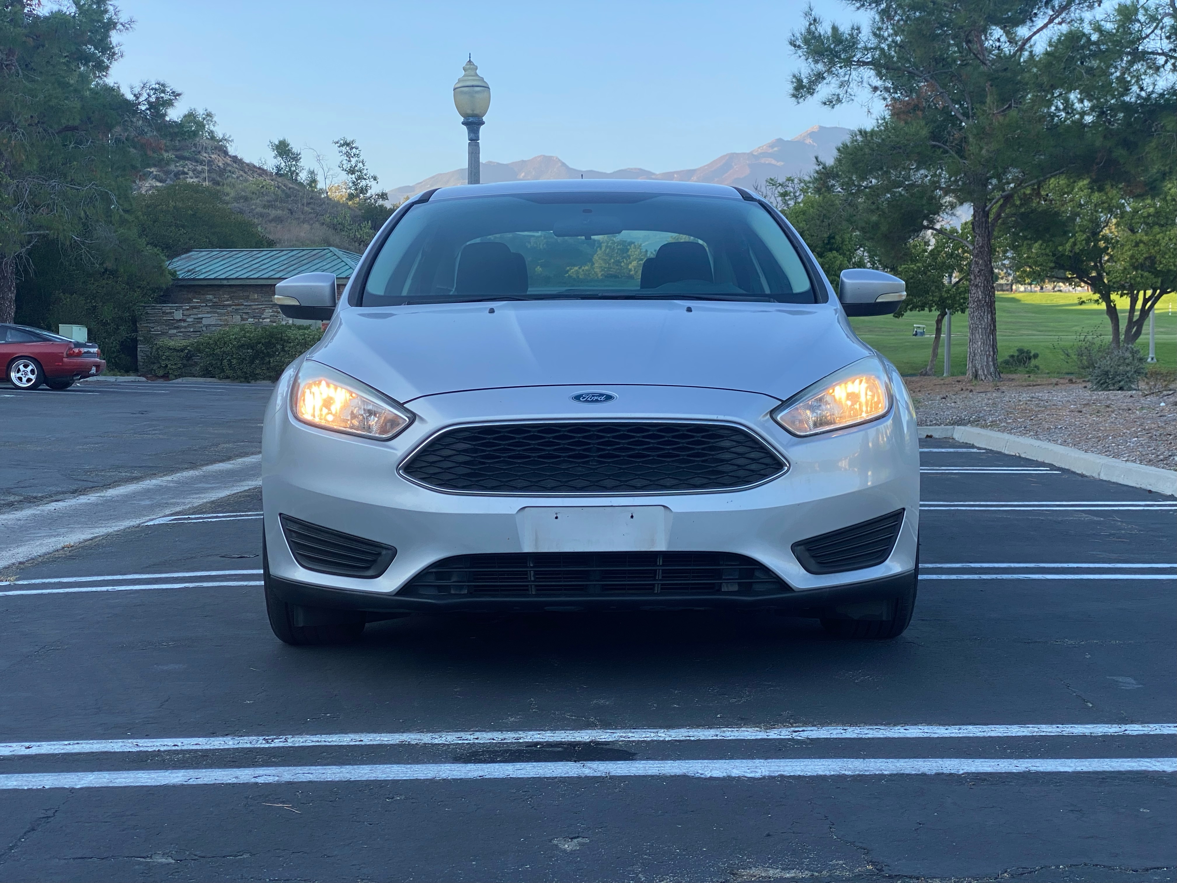 Used 2015 Ford Focus SE FWD image 4