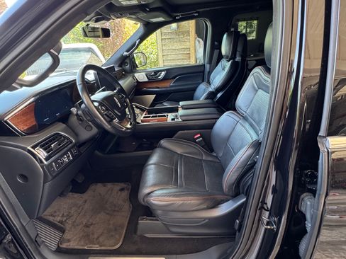 Used 2022 Lincoln Navigator Black Label AWD/4WD image 4