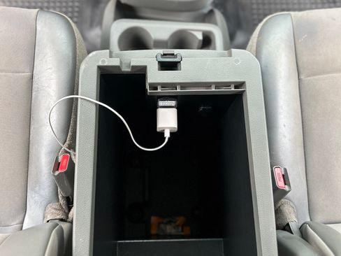 Used 2016 Nissan NV 3500 SV image 13