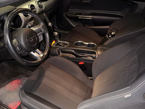 Used 2019 Ford Mustang GT image 4