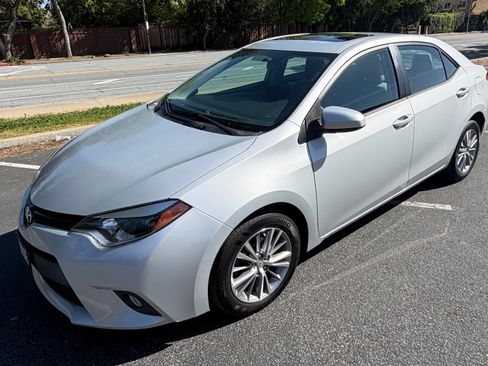 Used 2014 Toyota Corolla LE FWD image 5
