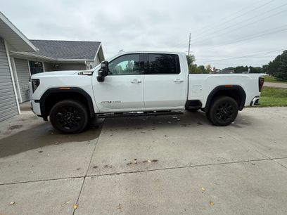 Used 2025 GMC Sierra 2500 AT4
