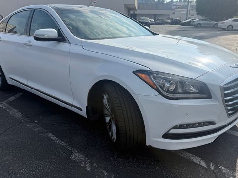 Used 2016 Hyundai Genesis 3.8 w/ Option Group 03 image 4