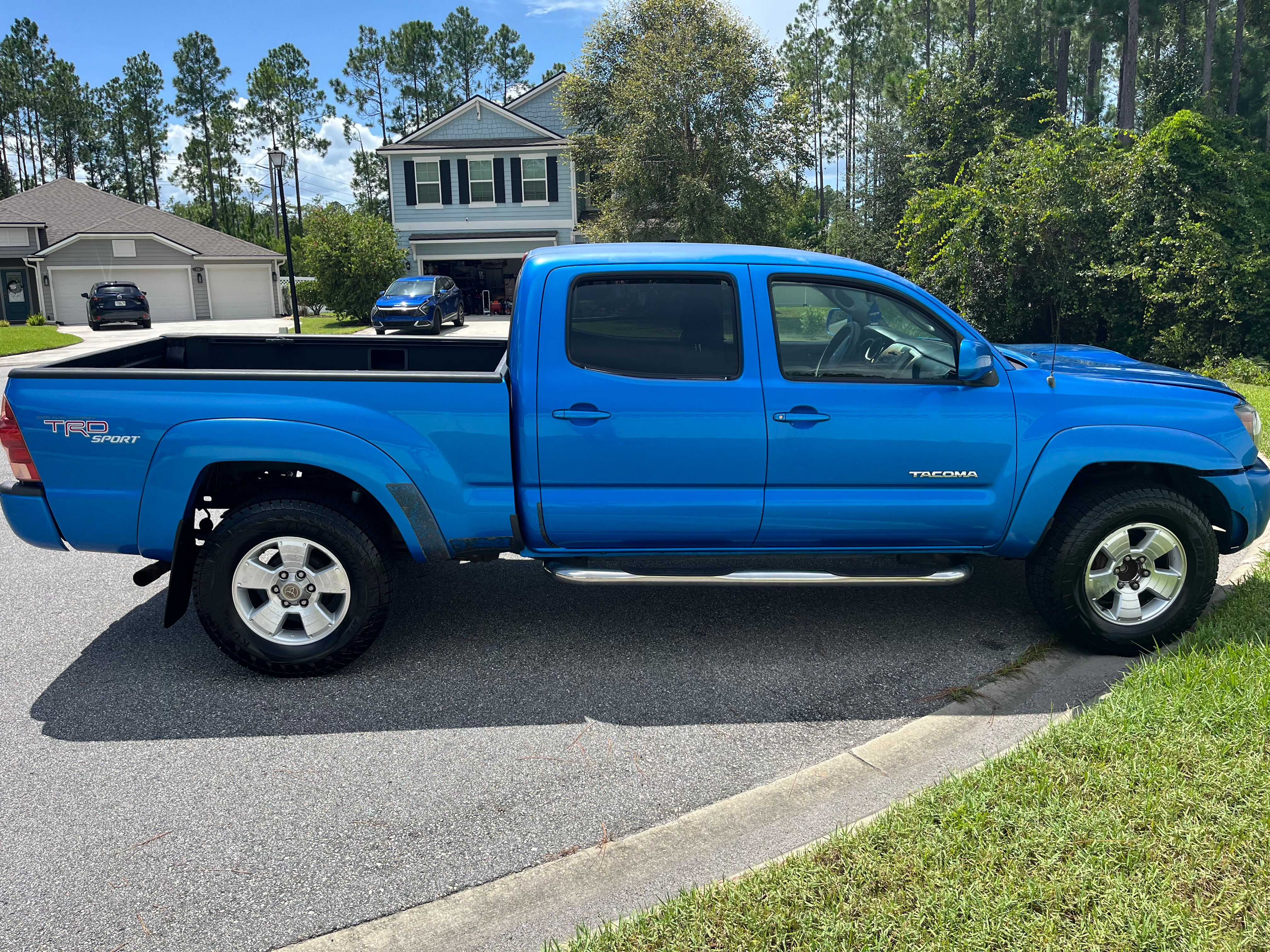 Used 2008 Toyota Tacoma PreRunner w/ TRD Sport Pkg #2 RWD image 2