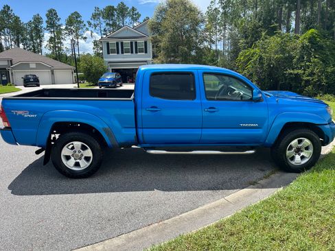 Used 2008 Toyota Tacoma PreRunner w/ TRD Sport Pkg #2 RWD image 2