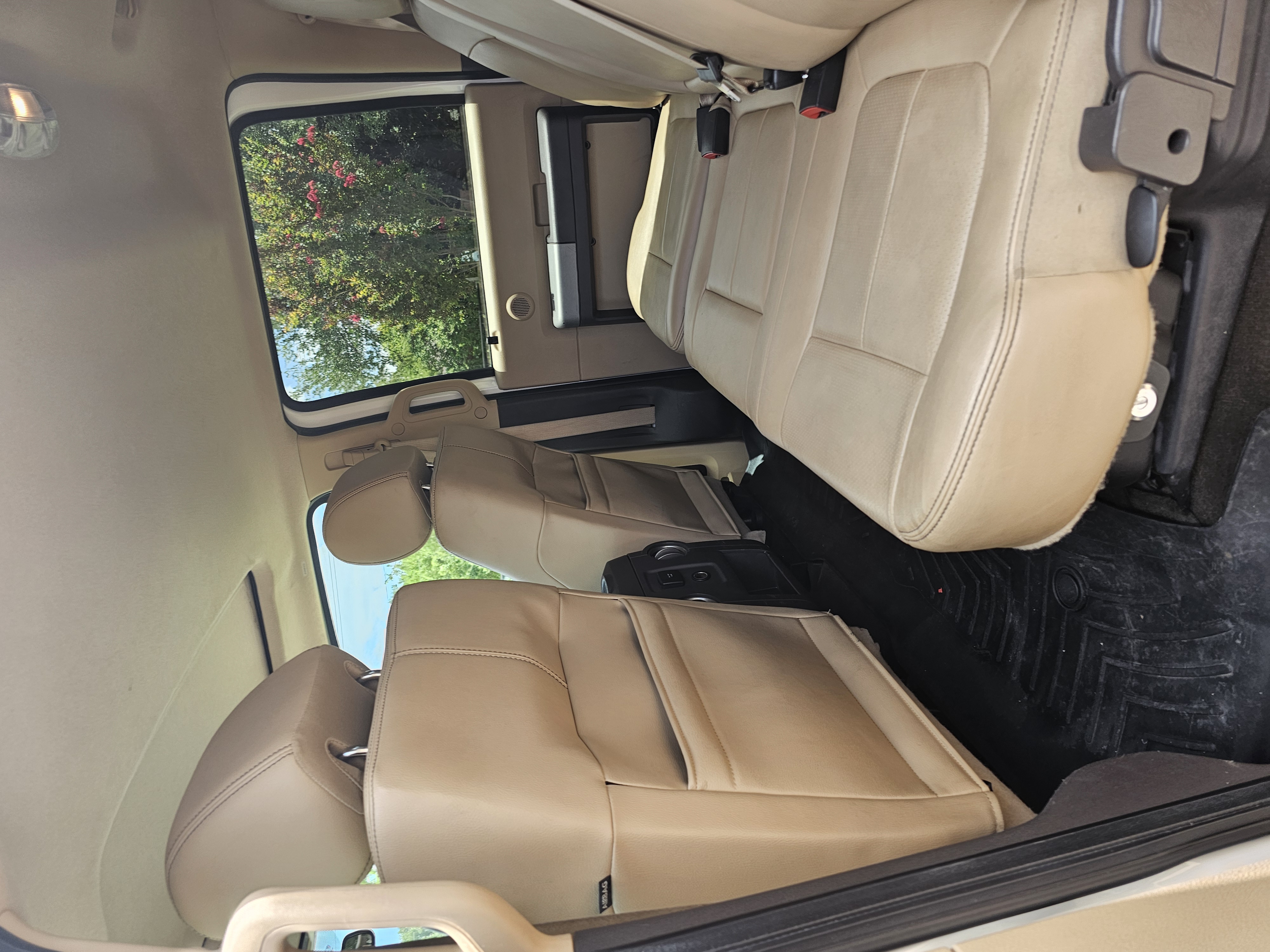 Used 2016 Ford F250 Lariat w/ Lariat Ultimate Package AWD/4WD image 12