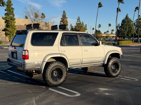 Used 1996 Toyota 4Runner Limited image 5