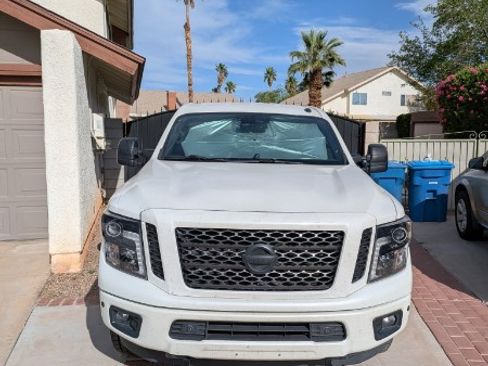 Used 2019 Nissan Titan SV w/ SV Convenience Package AWD/4WD image 1